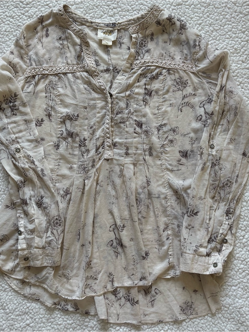 Anthropologie Maeve Abella Pintuck Botanic Sketch Crochet whimsical cottagecore